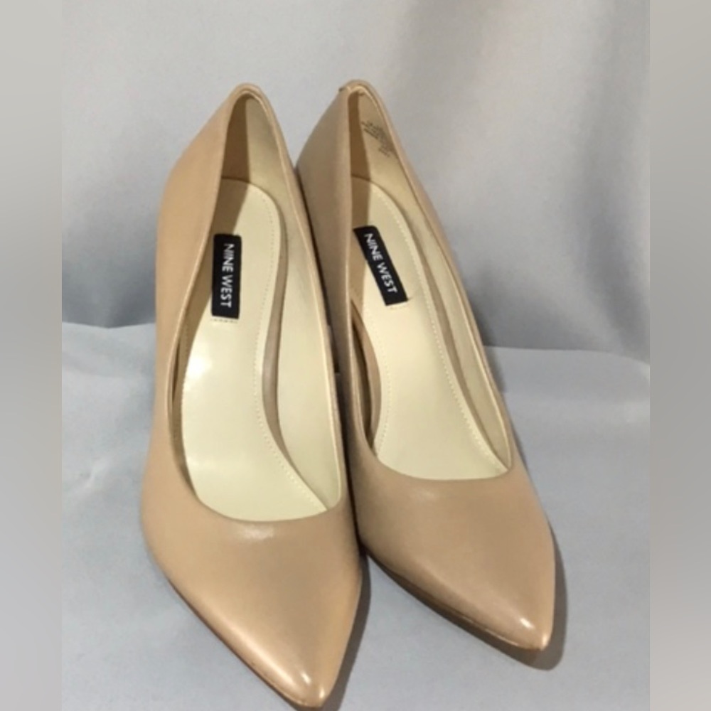 Nine West Flax Tan Pump Size 8 1/2